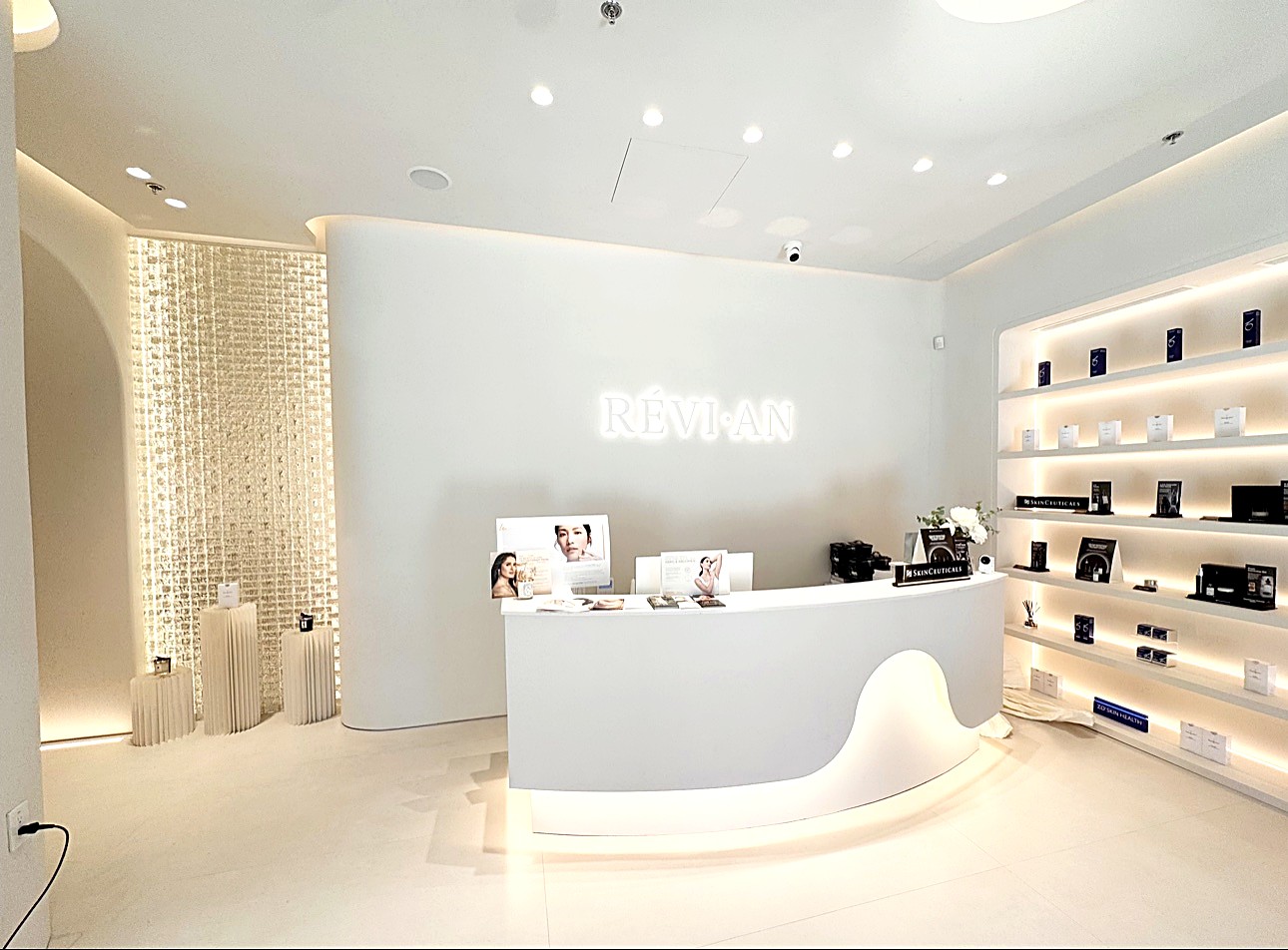 RÉVI·AN Skin & Laser Clinic — Reception