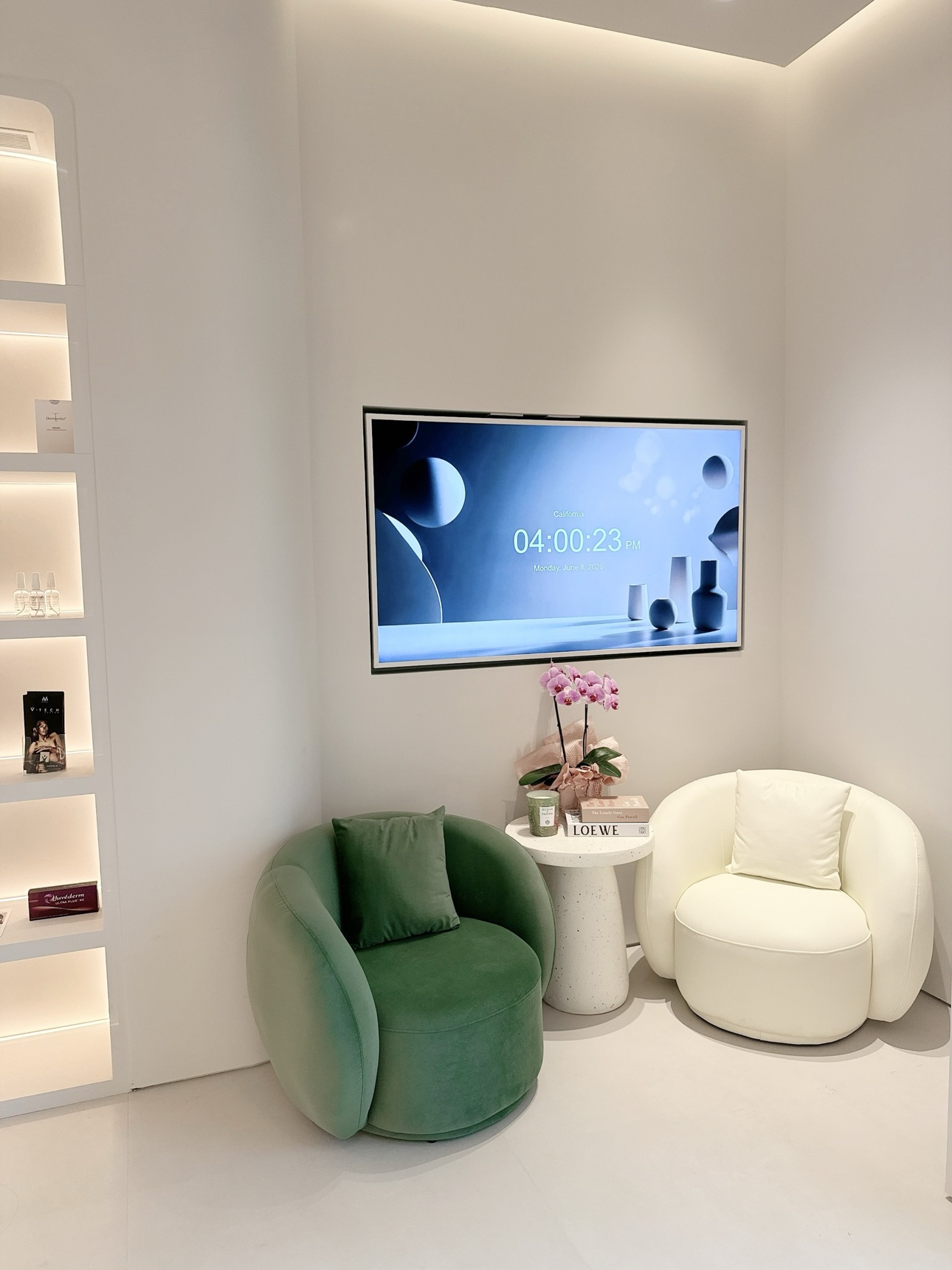 RÉVI·AN Skin & Laser Clinic — Waiting Lounge